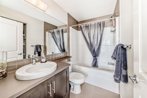 6 Nolan Hill Gate Nw, Calgary, AB 