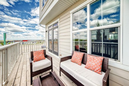 6 Nolan Hill Gate Nw, Calgary, AB 
