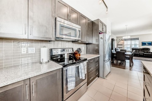 6 Nolan Hill Gate Nw, Calgary, AB 