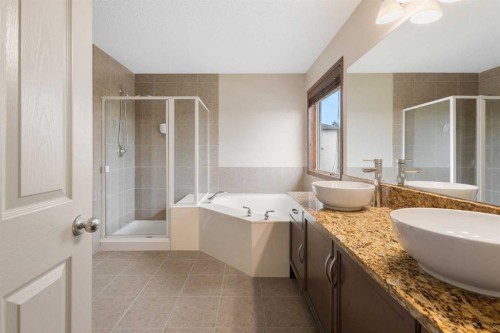 105 Cortina Bay Sw, Calgary, AB 