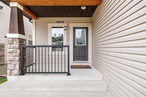 105 Cortina Bay Sw, Calgary, AB 