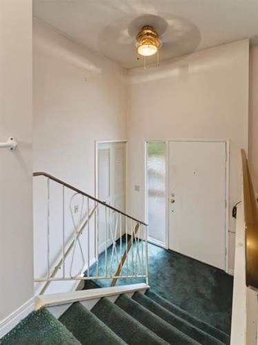 1219 Hunterquay Hill Nw, Calgary, AB 