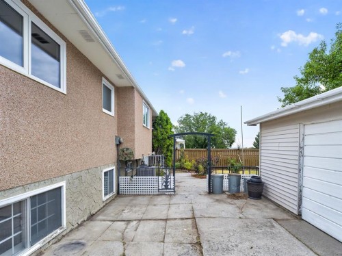 1219 Hunterquay Hill Nw, Calgary, AB 