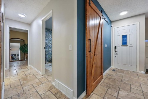 363 Queensland Drive Se, Calgary, AB 