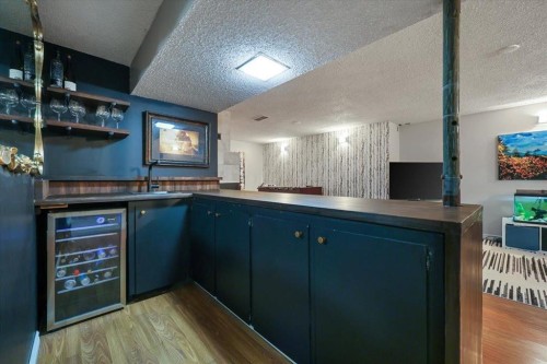 363 Queensland Drive Se, Calgary, AB 