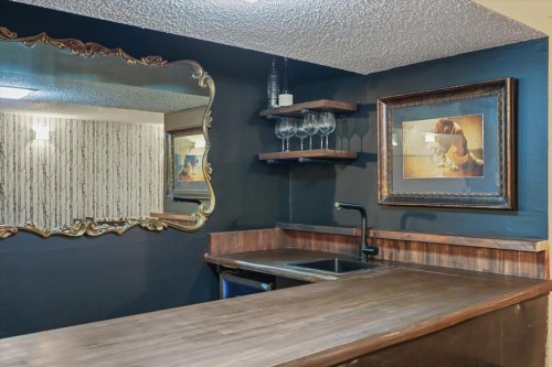 363 Queensland Drive Se, Calgary, AB 