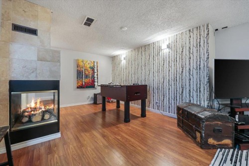363 Queensland Drive Se, Calgary, AB 