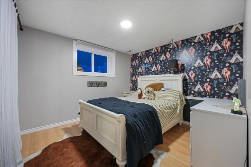 363 Queensland Drive Se, Calgary, AB 