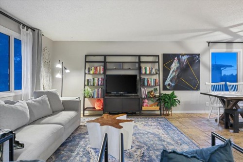 363 Queensland Drive Se, Calgary, AB 
