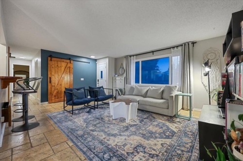 363 Queensland Drive Se, Calgary, AB 