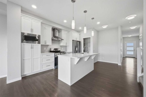 186 Carringvue Park Nw, Calgary, AB 