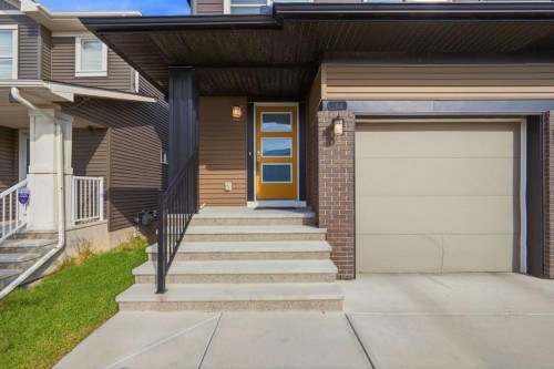 186 Carringvue Park Nw, Calgary, AB 