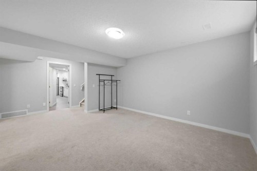 186 Carringvue Park Nw, Calgary, AB 