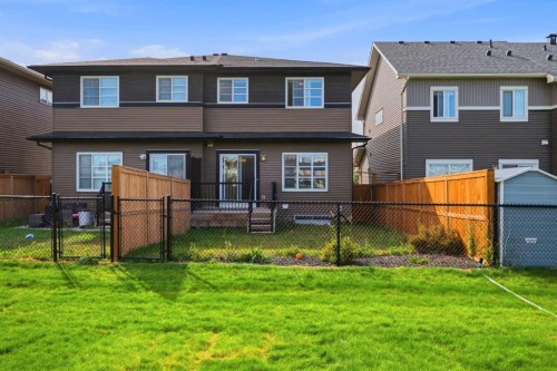 186 Carringvue Park Nw, Calgary, AB 