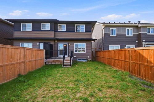 186 Carringvue Park Nw, Calgary, AB 