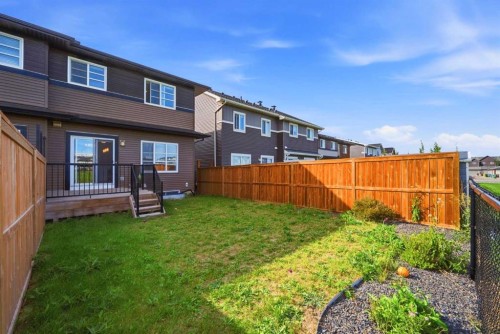 186 Carringvue Park Nw, Calgary, AB 