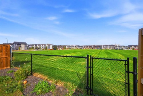 186 Carringvue Park Nw, Calgary, AB 