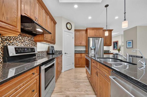 75 Elysian Crescent Sw, Calgary, AB 