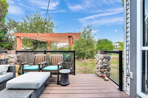 82 Hidden Creek Point Nw, Calgary, AB 