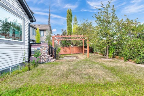 82 Hidden Creek Point Nw, Calgary, AB 