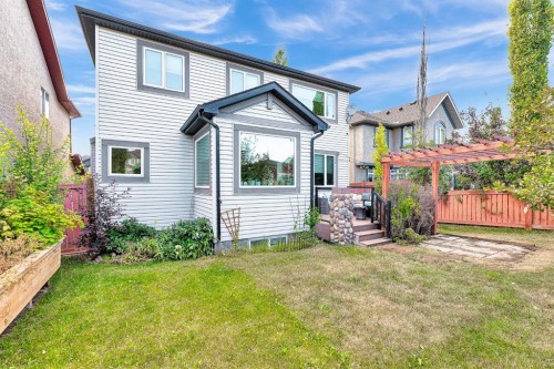82 Hidden Creek Point Nw, Calgary, AB 