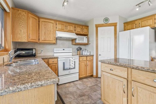 127 Edgeridge Close Nw, Calgary, AB 