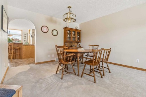 127 Edgeridge Close Nw, Calgary, AB 