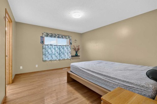 179 Erin Park Drive Se, Calgary, AB 