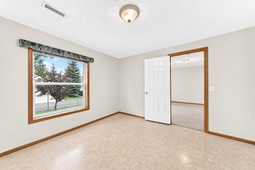 22 Somervale Point Sw, Calgary, AB 