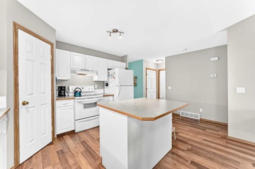 22 Somervale Point Sw, Calgary, AB 