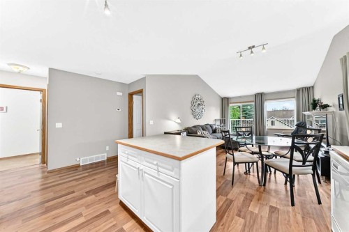 22 Somervale Point Sw, Calgary, AB 