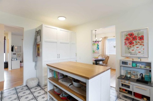 412 78 Avenue Ne, Calgary, AB 
