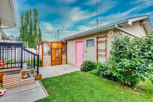 412 78 Avenue Ne, Calgary, AB 
