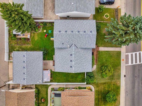 412 78 Avenue Ne, Calgary, AB 