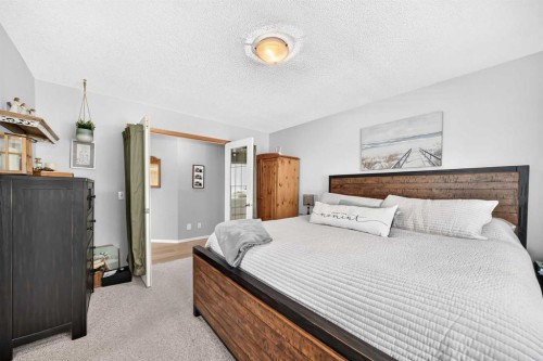 27 Lloyd Crescent Ne, Langdon, AB 