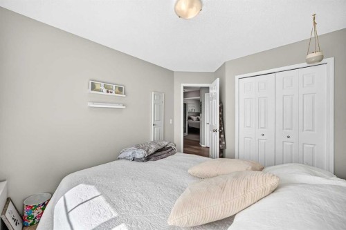 27 Lloyd Crescent Ne, Langdon, AB 