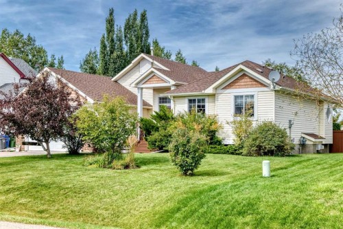 27 Lloyd Crescent Ne, Langdon, AB 