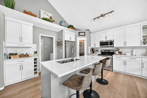 27 Lloyd Crescent Ne, Langdon, AB 