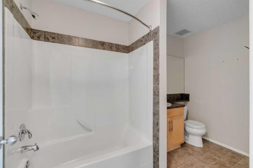 184 Everglen Way Sw, Calgary, AB 