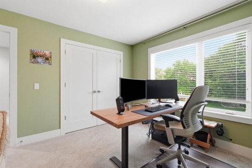 2418 24A Street Sw, Calgary, AB 