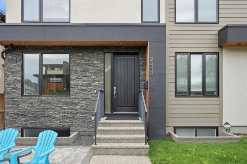 2418 24A Street Sw, Calgary, AB 