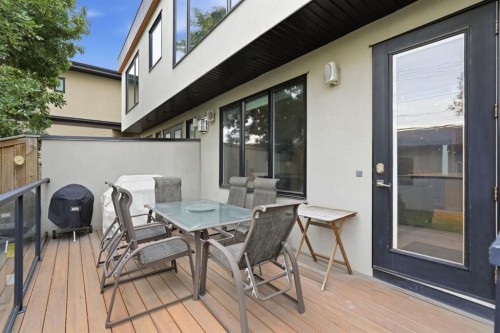 2418 24A Street Sw, Calgary, AB 