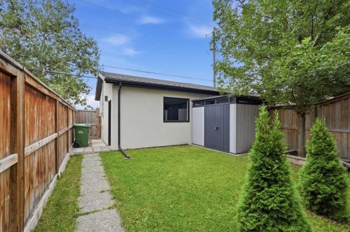 2418 24A Street Sw, Calgary, AB 