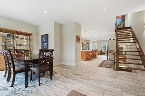 2418 24A Street Sw, Calgary, AB 