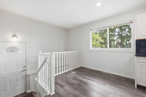 327 94 Avenue Se, Calgary, AB 