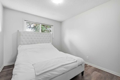 327 94 Avenue Se, Calgary, AB 