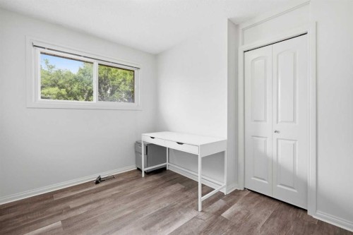 327 94 Avenue Se, Calgary, AB 