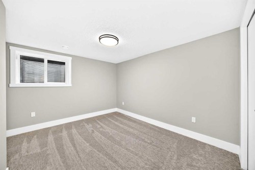 635 104 Avenue Sw, Calgary, AB 