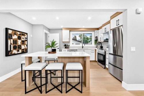 635 104 Avenue Sw, Calgary, AB 