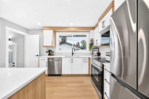 635 104 Avenue Sw, Calgary, AB 